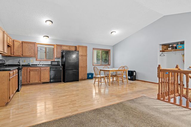 1027 White Bear Avenue N, Saint Paul, MN 55106