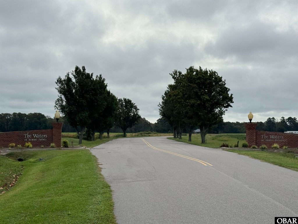 Image 12 of property listing at 401 Pointe Vista Drive Lot 1, Elizabeth City, NC 27909