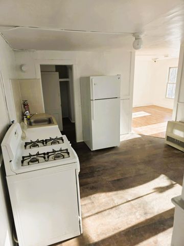 5 Reynolds Drive, Brattleboro, VT 05301