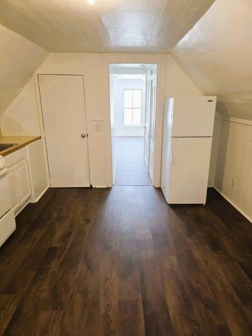 5 Reynolds Drive, Brattleboro, VT 05301