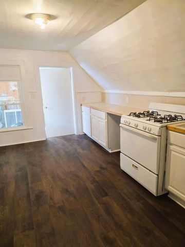 5 Reynolds Drive, Brattleboro, VT 05301