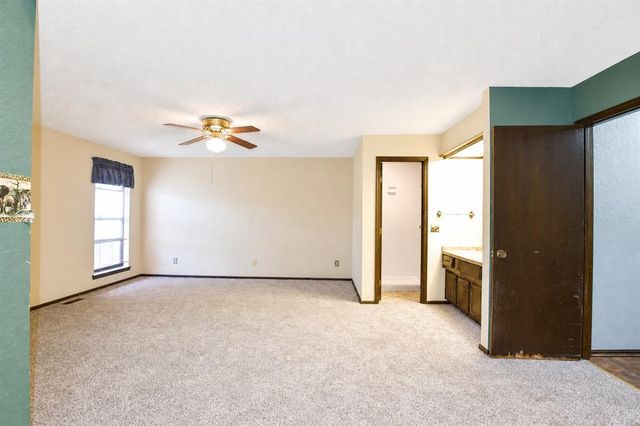 9024 N Eagle Lane, Oklahoma City, OK 73132