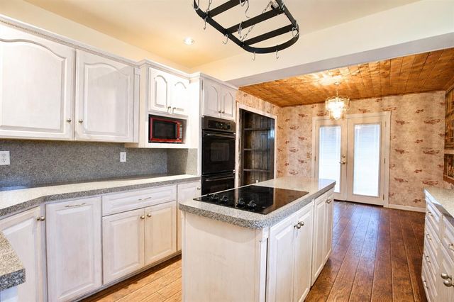 9024 N Eagle Lane, Oklahoma City, OK 73132