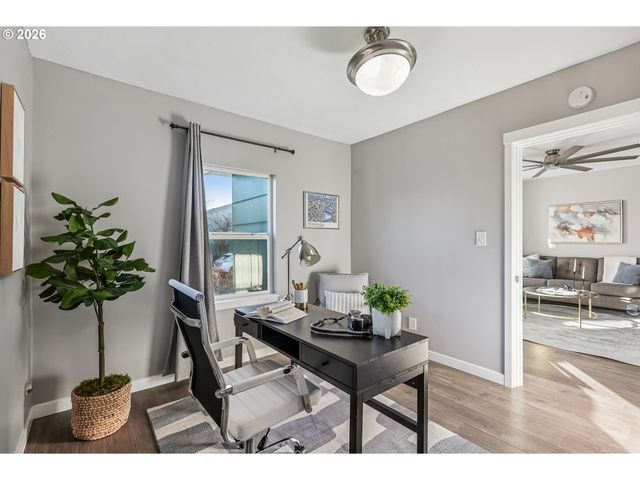 1405 Ne 63RD Ave, Portland, OR 97213