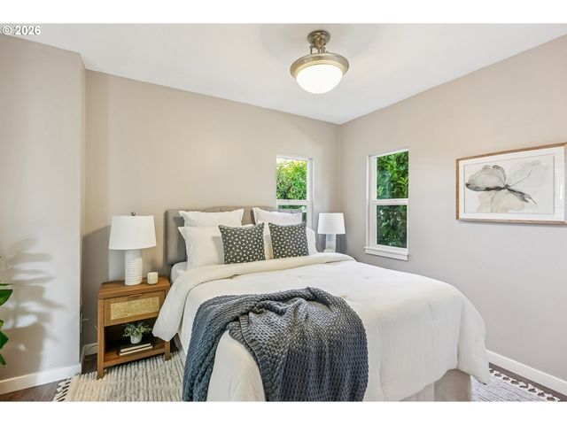 1405 Ne 63RD Ave, Portland, OR 97213