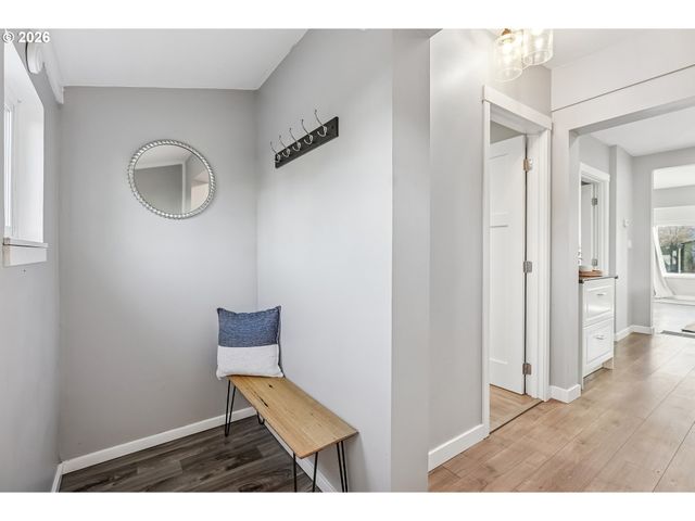 1405 Ne 63RD Ave, Portland, OR 97213