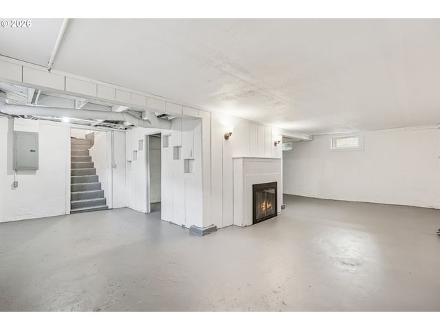 1405 Ne 63RD Ave, Portland, OR 97213