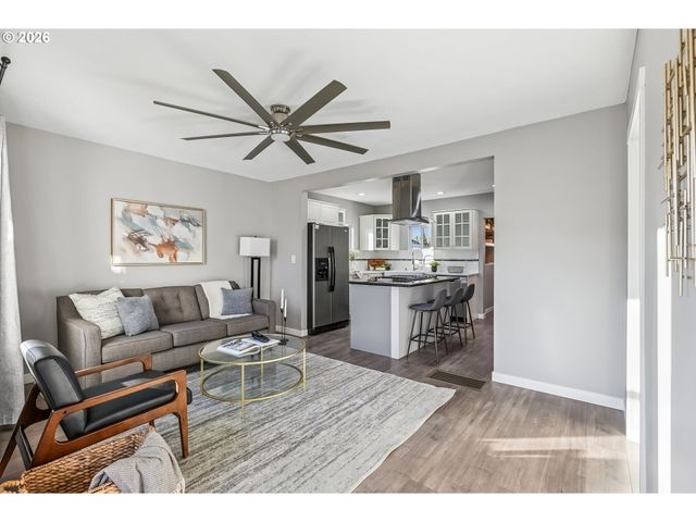 1405 Ne 63RD Ave, Portland, OR 97213