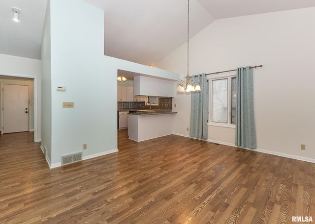 473 44TH Avenue Court, East Moline, IL 61244