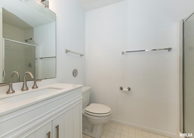 473 44TH Avenue Court, East Moline, IL 61244