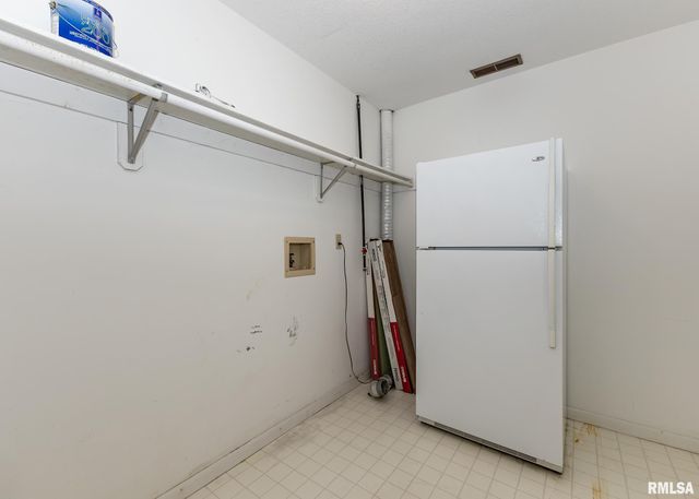 473 44TH Avenue Court, East Moline, IL 61244