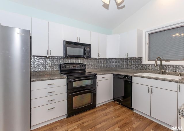 473 44TH Avenue Court, East Moline, IL 61244