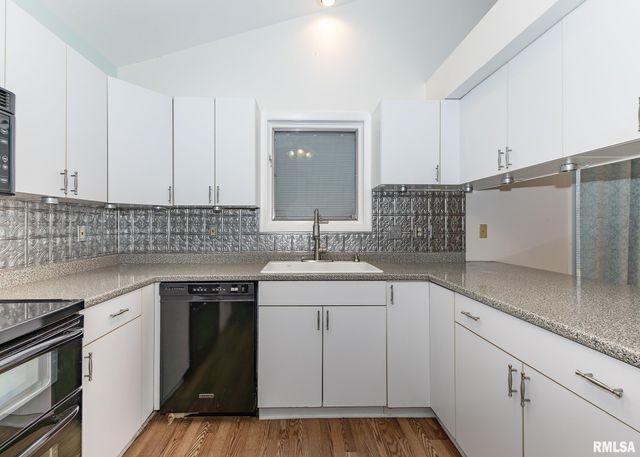 473 44TH Avenue Court, East Moline, IL 61244