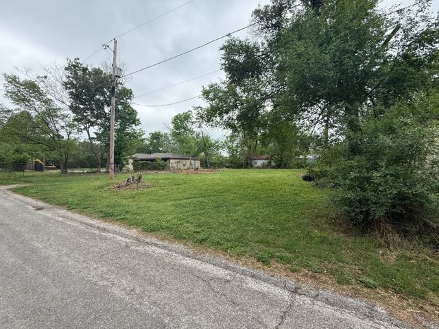 303 E Easy Street, Rogers, AR 72756
