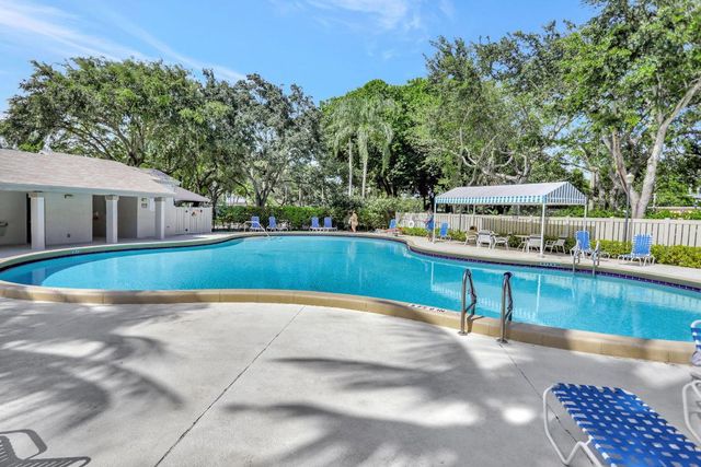 4771 NW 22nd Street 42121, Coconut Creek, FL 33063