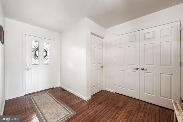 48 SADDLER DR, Elverson, PA 19520