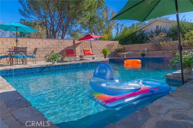 10660 Melvin Avenue, Porter Ranch (los Angeles), CA 91326