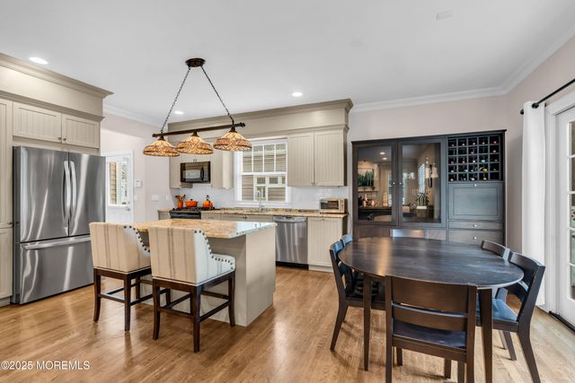 12 Forrest Avenue, Rumson, NJ 07760