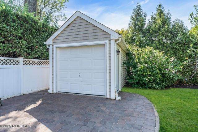 12 Forrest Avenue, Rumson, NJ 07760