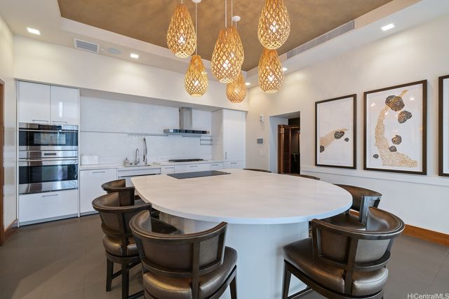 1555 Kapiolani Boulevard 1603, Honolulu, HI 96814