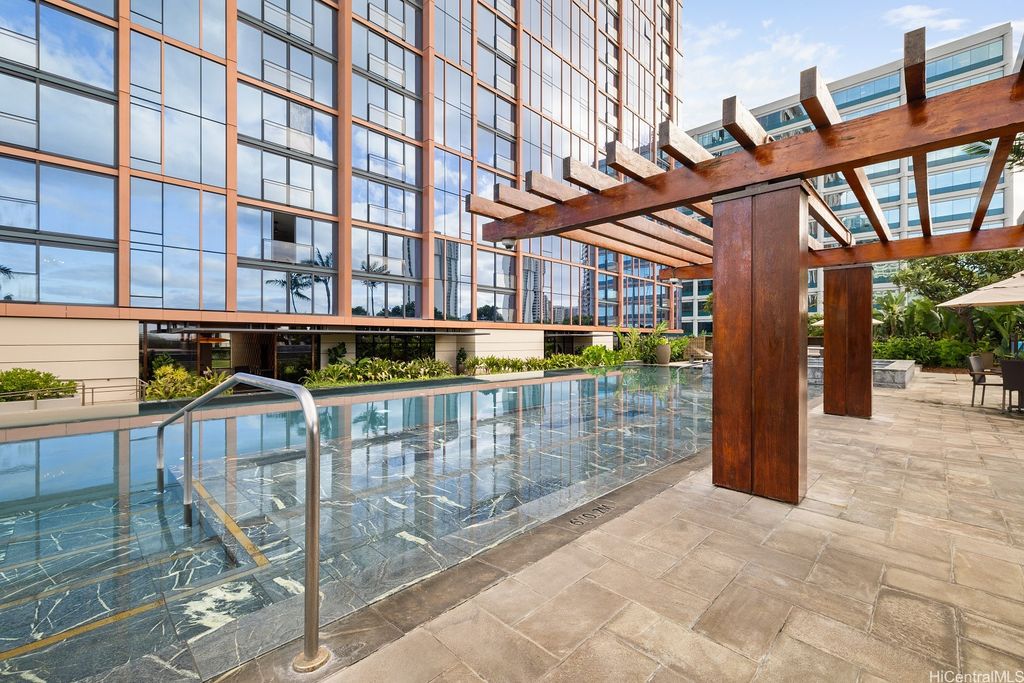 1555 Kapiolani Boulevard 1603, Honolulu, HI 96814