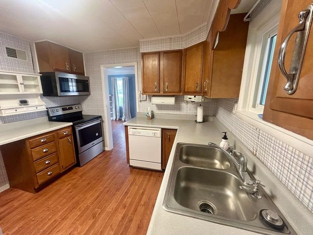 444 N Silverleaf Street, Gladwin, MI 48624