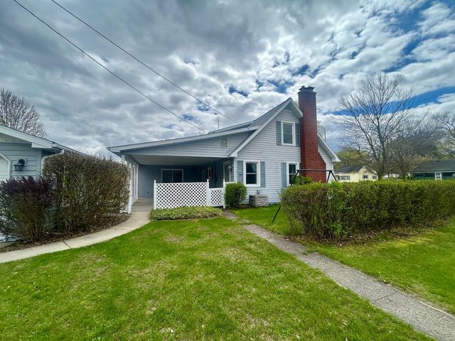444 N Silverleaf Street, Gladwin, MI 48624