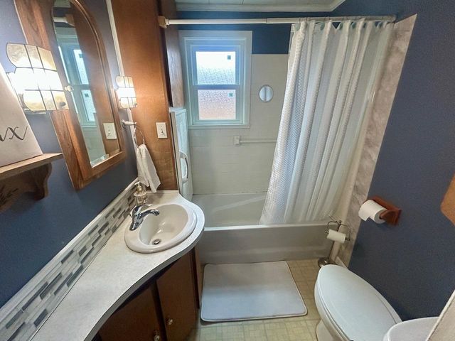 444 N Silverleaf Street, Gladwin, MI 48624