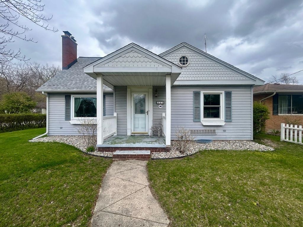 444 N Silverleaf Street, Gladwin, MI 48624