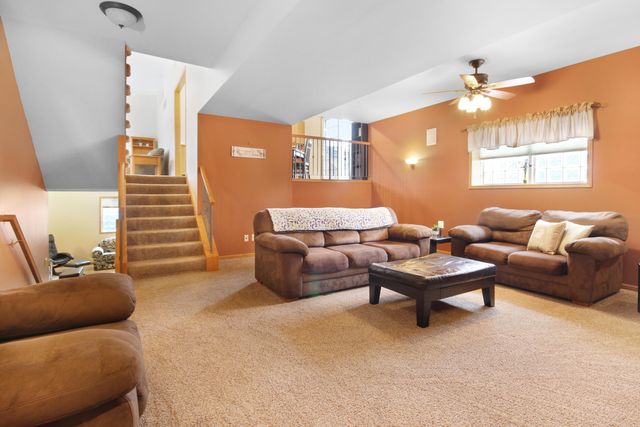 5824 Arrowhead Court, Schererville, IN 46375