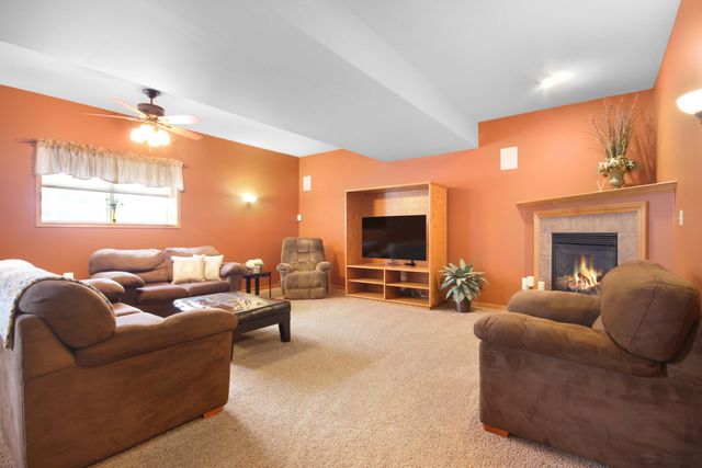 5824 Arrowhead Court, Schererville, IN 46375