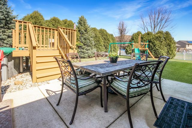 5824 Arrowhead Court, Schererville, IN 46375