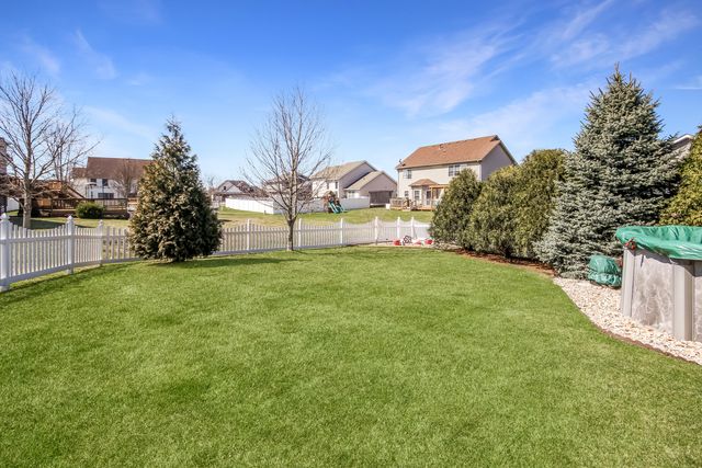 5824 Arrowhead Court, Schererville, IN 46375