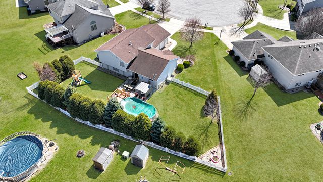 5824 Arrowhead Court, Schererville, IN 46375
