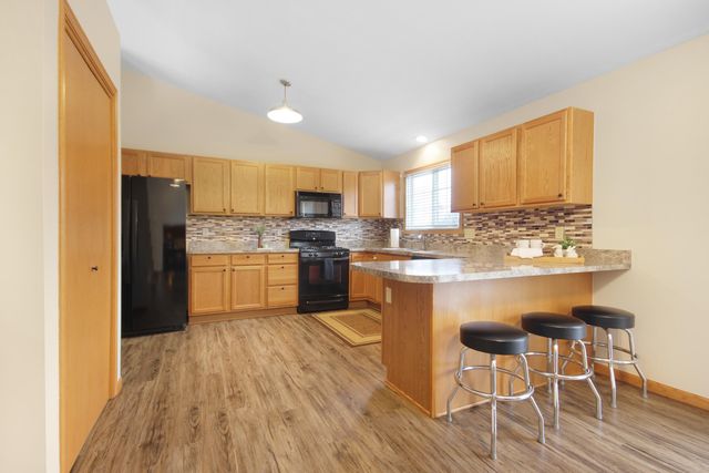 5824 Arrowhead Court, Schererville, IN 46375