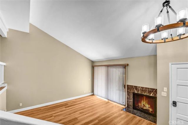 18415 Collins I, Tarzana, CA 91356