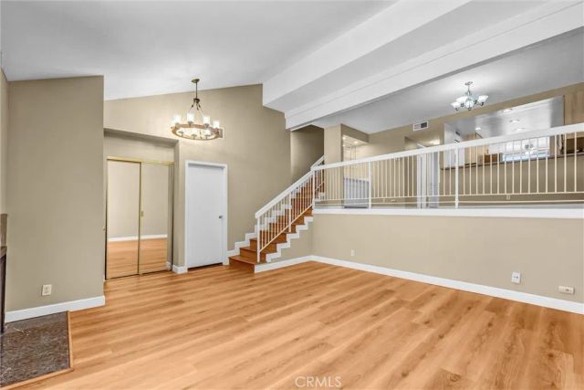 18415 Collins I, Tarzana, CA 91356