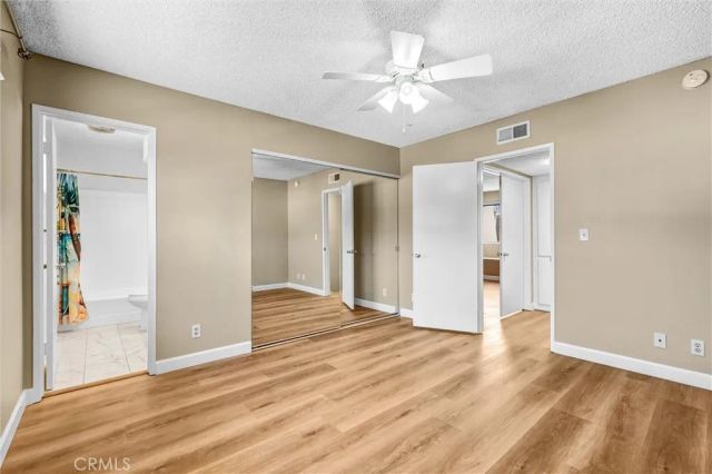 18415 Collins I, Tarzana, CA 91356
