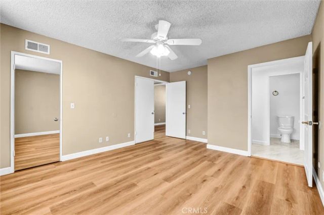 18415 Collins I, Tarzana, CA 91356