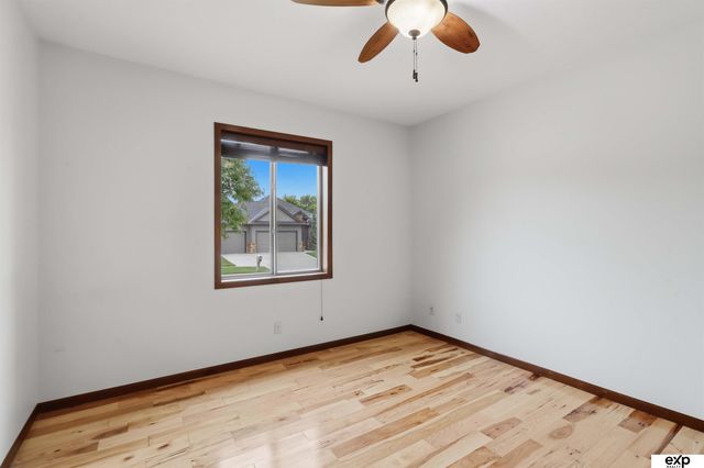 2727 Shadowbrook Drive, Lincoln, NE 68516