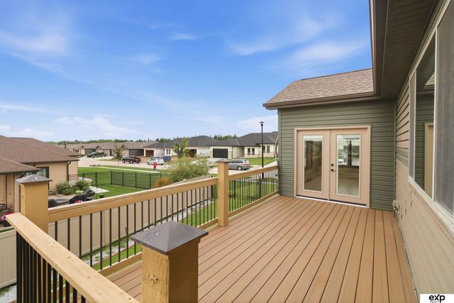 2727 Shadowbrook Drive, Lincoln, NE 68516