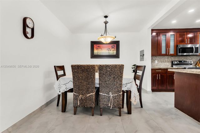 8660 SW 149th Ave 205, Miami, FL 33193