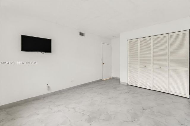 8660 SW 149th Ave 205, Miami, FL 33193