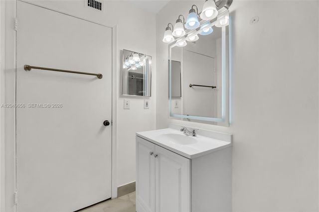 8660 SW 149th Ave 205, Miami, FL 33193
