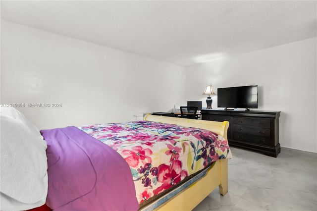 8660 SW 149th Ave 205, Miami, FL 33193