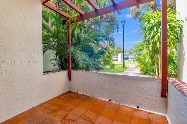 8660 SW 149th Ave 205, Miami, FL 33193