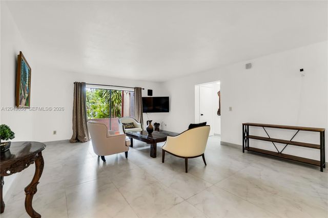 8660 SW 149th Ave 205, Miami, FL 33193