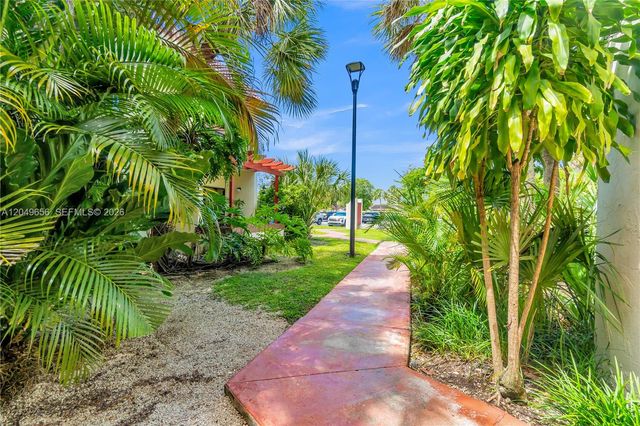 8660 SW 149th Ave 205, Miami, FL 33193