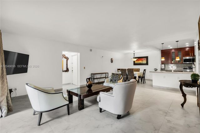 8660 SW 149th Ave 205, Miami, FL 33193