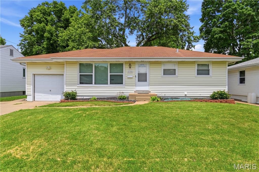 335 Monterey Drive, Florissant, MO 63031